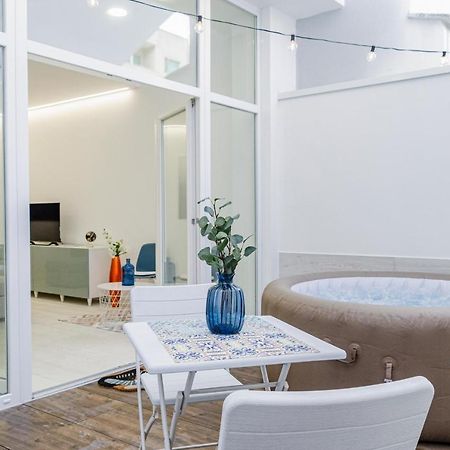 Spa & Relax Aesthetic Apartment 50M Dal Mare Monopoli Exterior foto